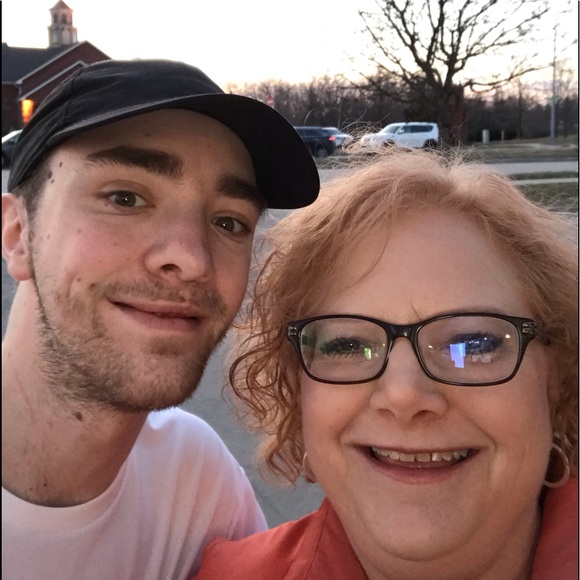 Meet your Posher, Amy - Picture 7 of 16